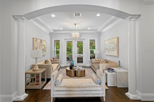 2604 S BRYANT CIRCLE, Tampa, FL 33629