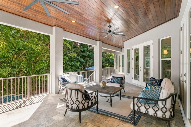 2604 S BRYANT CIRCLE, Tampa, FL 33629