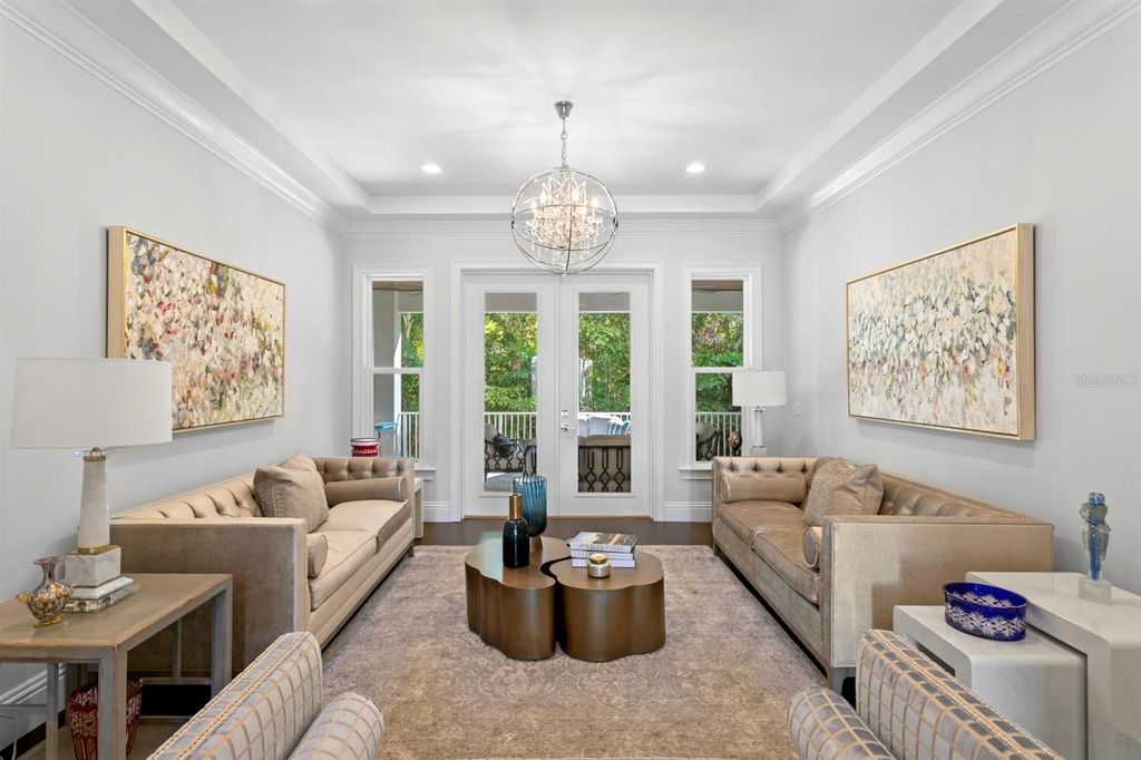 Image 15 of property listing at 2604 S BRYANT CIRCLE, Tampa, FL 33629