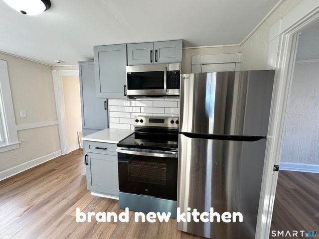 21 Williams Street 3rd FL, New London, CT 06320