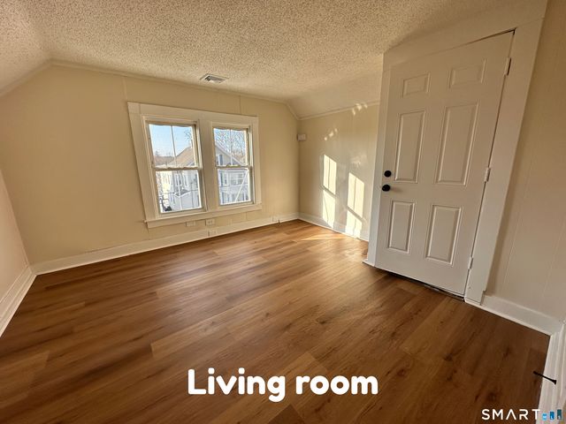 21 Williams Street 3rd FL, New London, CT 06320