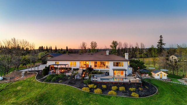 3185 Rattlesnake Rd, Newcastle, CA 95658