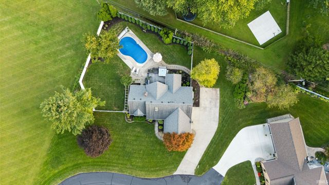9022 S Bay Court, New Haven, IN 46774