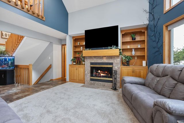 9022 S Bay Court, New Haven, IN 46774