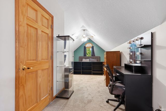 9022 S Bay Court, New Haven, IN 46774