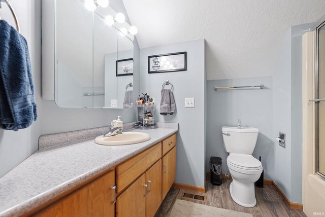 9022 S Bay Court, New Haven, IN 46774