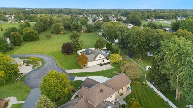 9022 S Bay Court, New Haven, IN 46774
