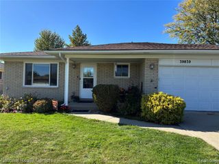 39839 Dorian Drive, Sterling Heights, MI 48310