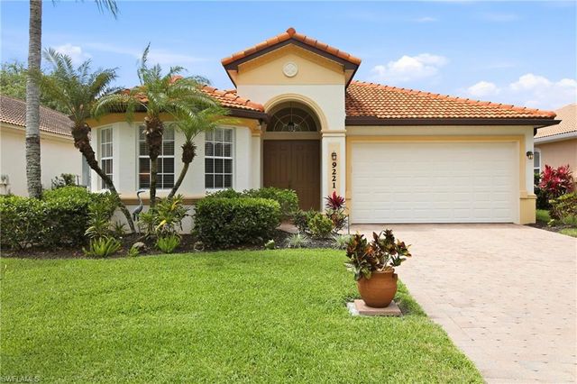 9221 Spanish Moss WAY, Bonita Springs, FL 34135