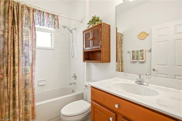 9221 Spanish Moss WAY, Bonita Springs, FL 34135