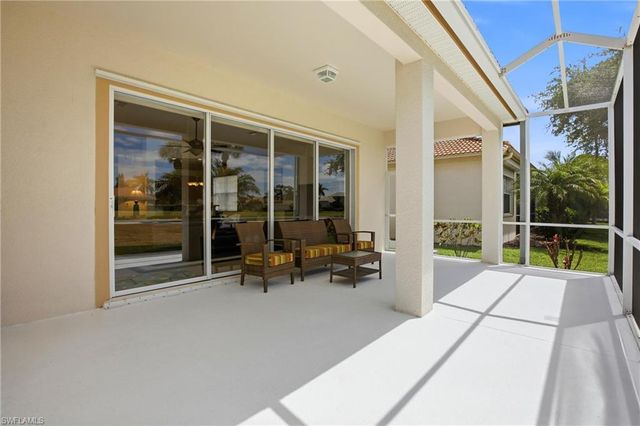 9221 Spanish Moss WAY, Bonita Springs, FL 34135