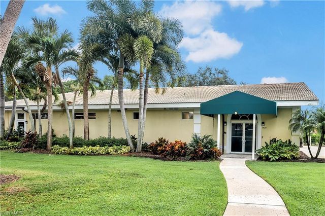 9221 Spanish Moss WAY, Bonita Springs, FL 34135