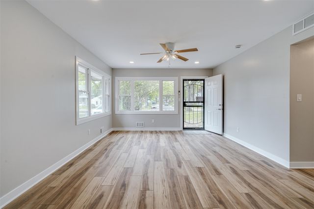 1334 Miller Avenue, Ann Arbor, MI 48103