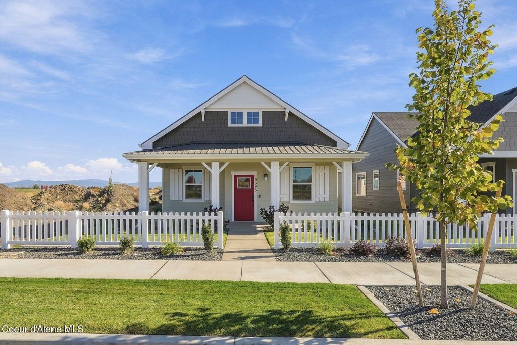3696 N HETON ST, Post Falls, ID 83854 photo 2