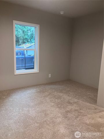 90 N Standstill Drive N, Hoodsport, WA 98548