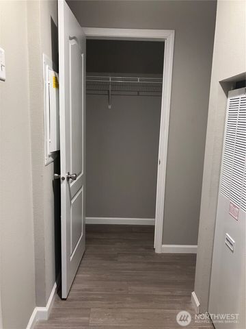 90 N Standstill Drive N, Hoodsport, WA 98548