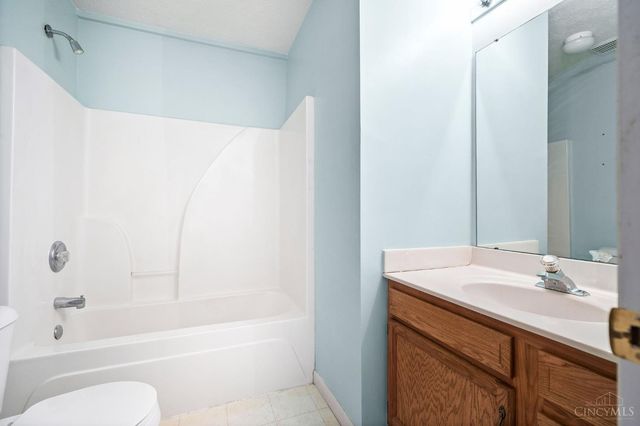 854 Round Hill Court, Lebanon, OH 45036