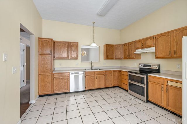 854 Round Hill Court, Lebanon, OH 45036