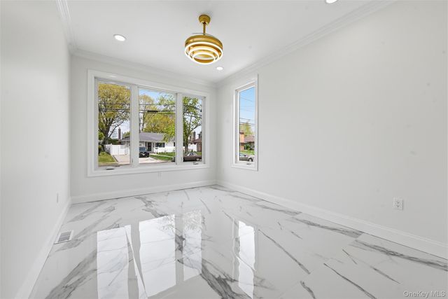 1275 Barry Drive S, Valley Stream, NY 11580