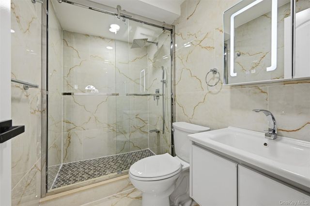 1275 Barry Drive S, Valley Stream, NY 11580