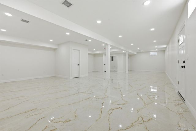 1275 Barry Drive S, Valley Stream, NY 11580