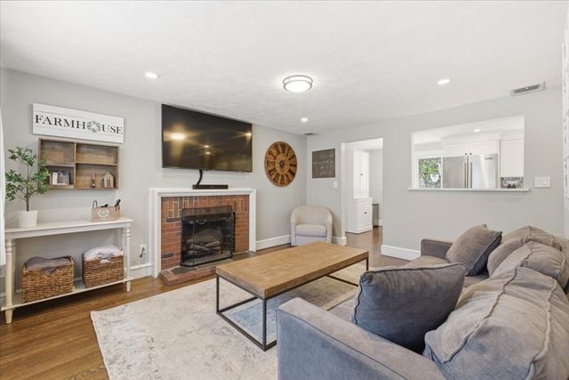 354 East Street, Sharon, MA 02067