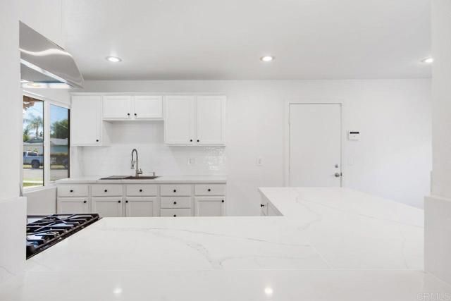 4919 Roja Drive, Oceanside, CA 92057