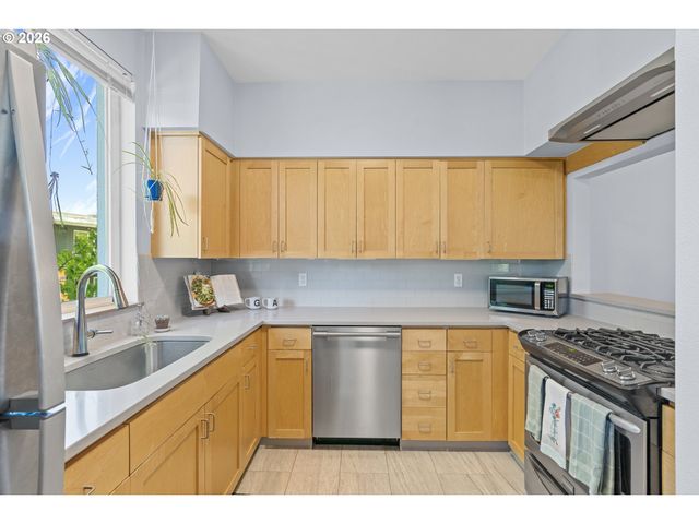 2024 Sw HOWARDS Way 405, Portland, OR 97201