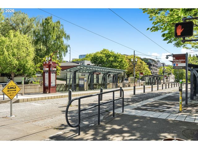 2024 Sw HOWARDS Way 405, Portland, OR 97201