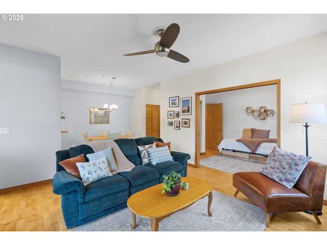 2024 Sw HOWARDS Way 405, Portland, OR 97201