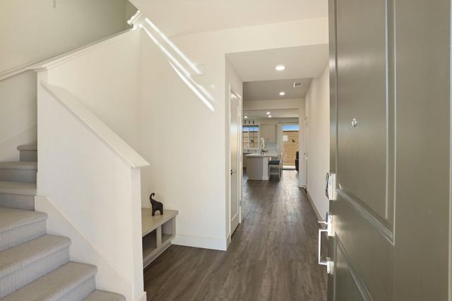 7221 Diamond Ave, Tracy, CA 95377