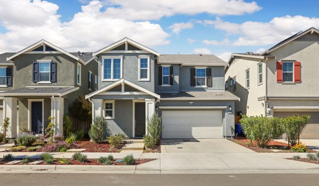 7221 Diamond Ave, Tracy, CA 95377