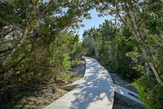 5813 Twin Peaks TRCE, Austin, TX 78738