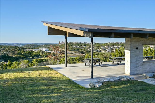 5813 Twin Peaks TRCE, Austin, TX 78738