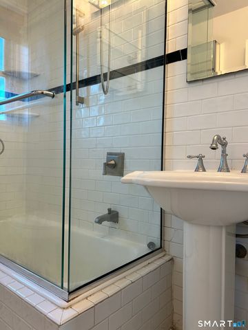 118 Summer Street 2B, Stamford, CT 06901