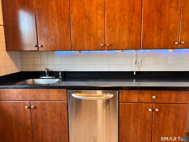 118 Summer Street 2B, Stamford, CT 06901