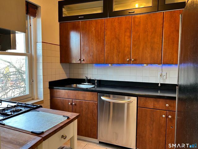 118 Summer Street 2B, Stamford, CT 06901