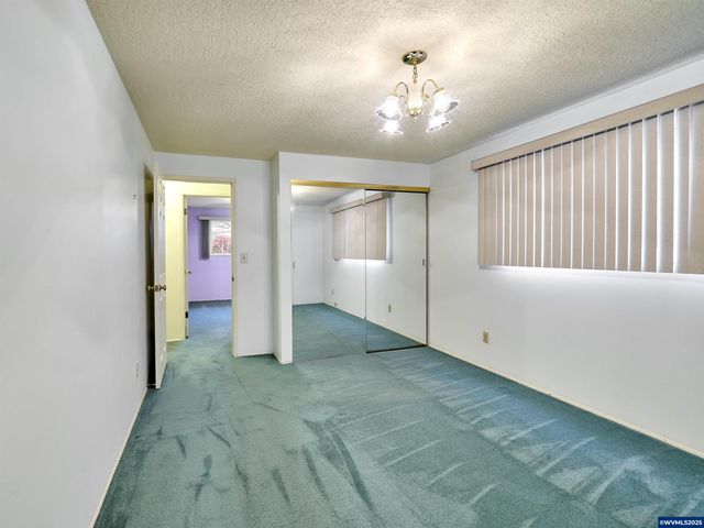 1032 STANFIELD Rd, Woodburn, OR 97071