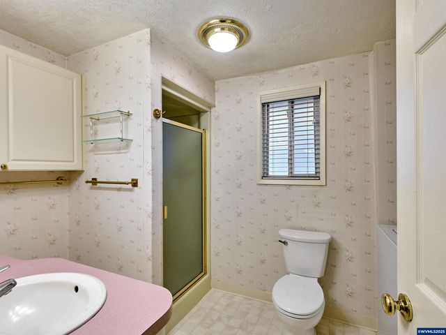 1032 STANFIELD Rd, Woodburn, OR 97071