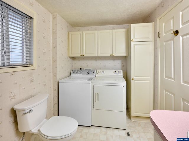 1032 STANFIELD Rd, Woodburn, OR 97071