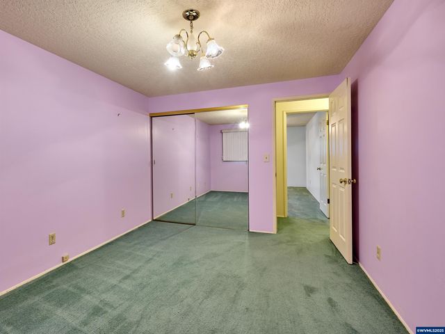 1032 STANFIELD Rd, Woodburn, OR 97071