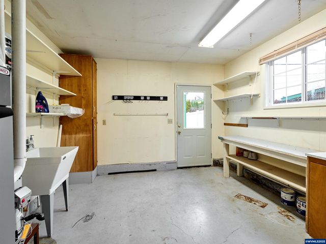 1032 STANFIELD Rd, Woodburn, OR 97071