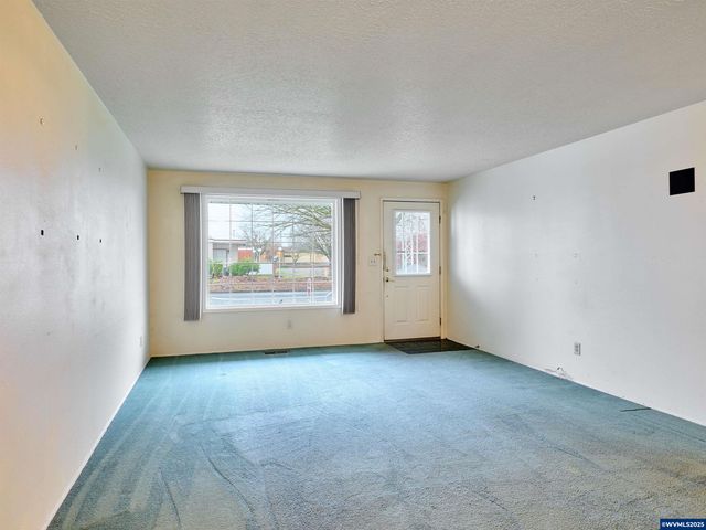 1032 STANFIELD Rd, Woodburn, OR 97071