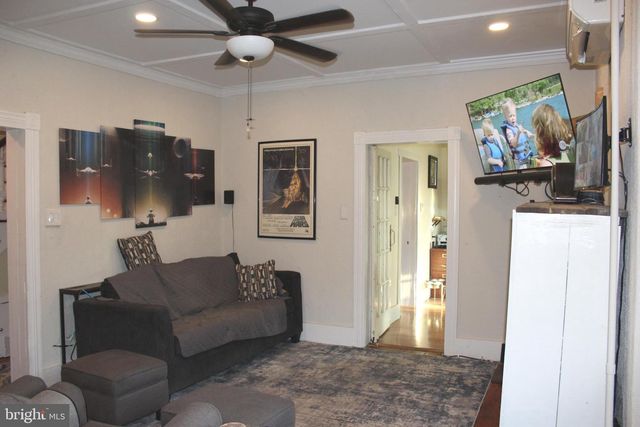 2 E GRAND AVE, Tower City, PA 17980