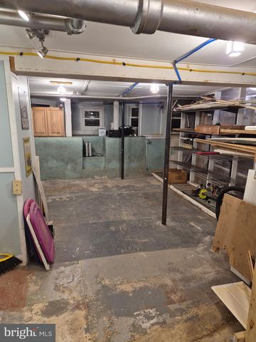 2 E GRAND AVE, Tower City, PA 17980