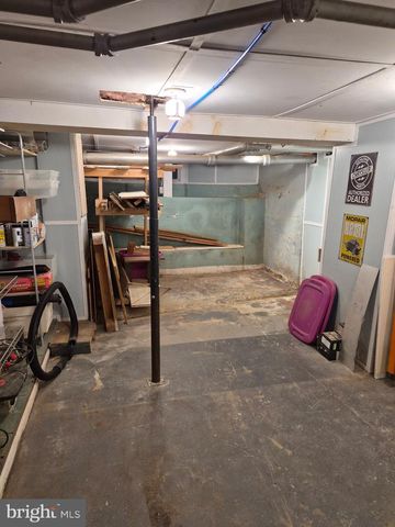 2 E GRAND AVE, Tower City, PA 17980