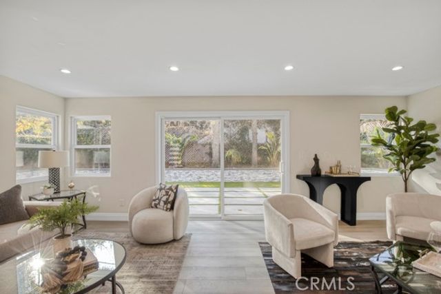 19120 Bessemer, Tarzana (los Angeles), CA 91335