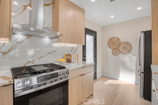 19120 Bessemer, Tarzana (los Angeles), CA 91335