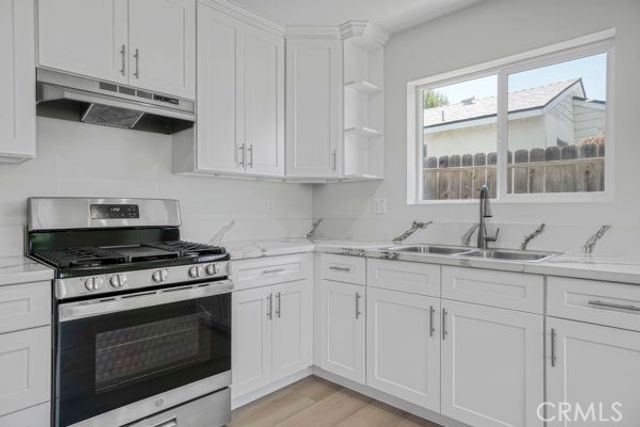 19120 Bessemer, Tarzana (los Angeles), CA 91335