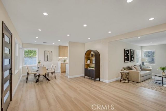 19120 Bessemer, Tarzana (los Angeles), CA 91335